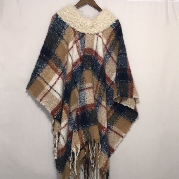 Cato Plaid Knit Poncho One Size - Picture 3 of 10